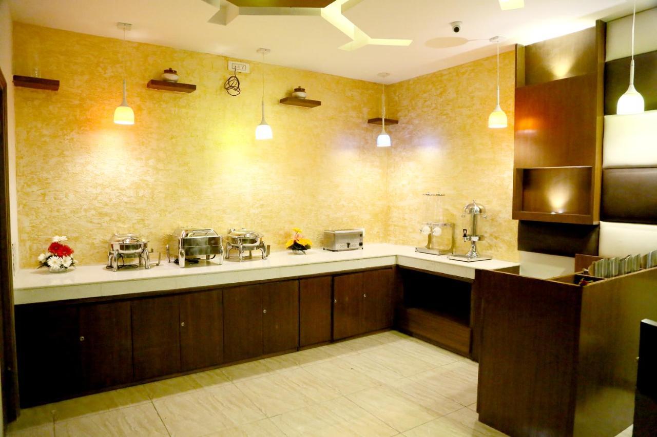 Hotel S C Residency Zirakpur Extérieur photo