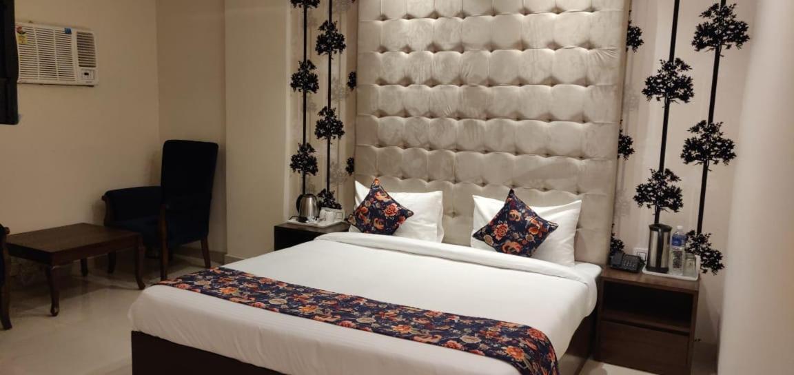 Hotel S C Residency Zirakpur Extérieur photo