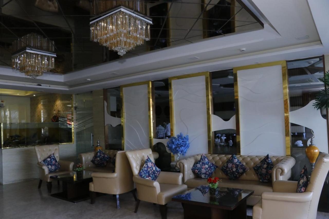 Hotel S C Residency Zirakpur Extérieur photo