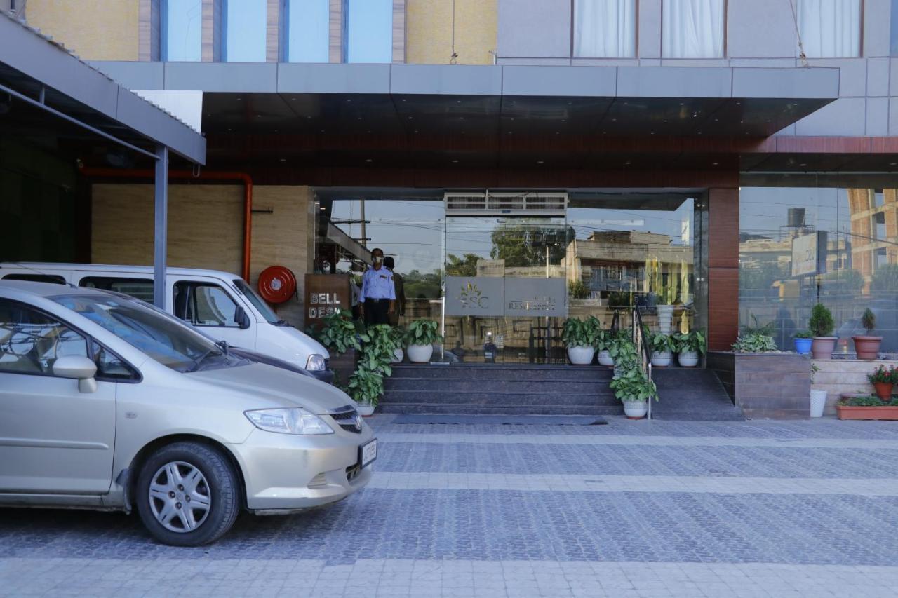 Hotel S C Residency Zirakpur Extérieur photo